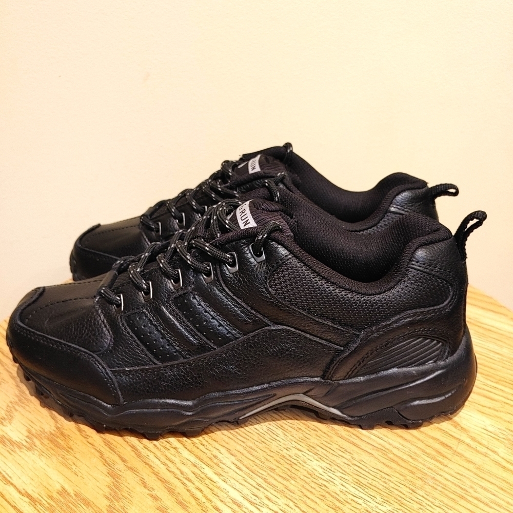 Walk & Run Black leather upper men's sneakers size‎ 8